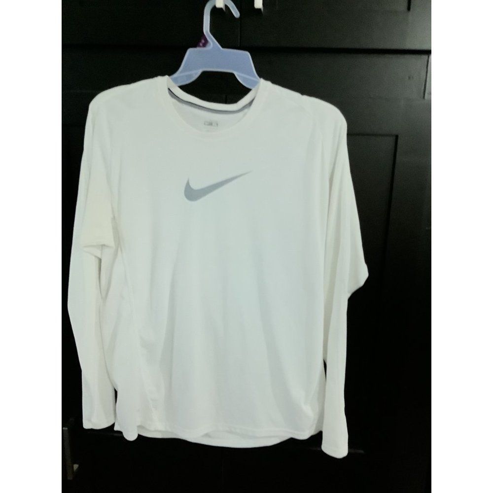 Nike White Men’s Long Sleeve Shirt. Sz XL